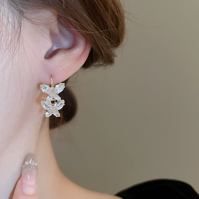 EK1041ins韓系爆閃鋯石蝴蝶耳環2024.07.02