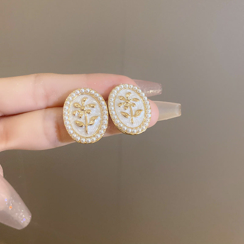 EA9598法式復古宮廷風珍珠橢圓花朵耳釘2024.04.09