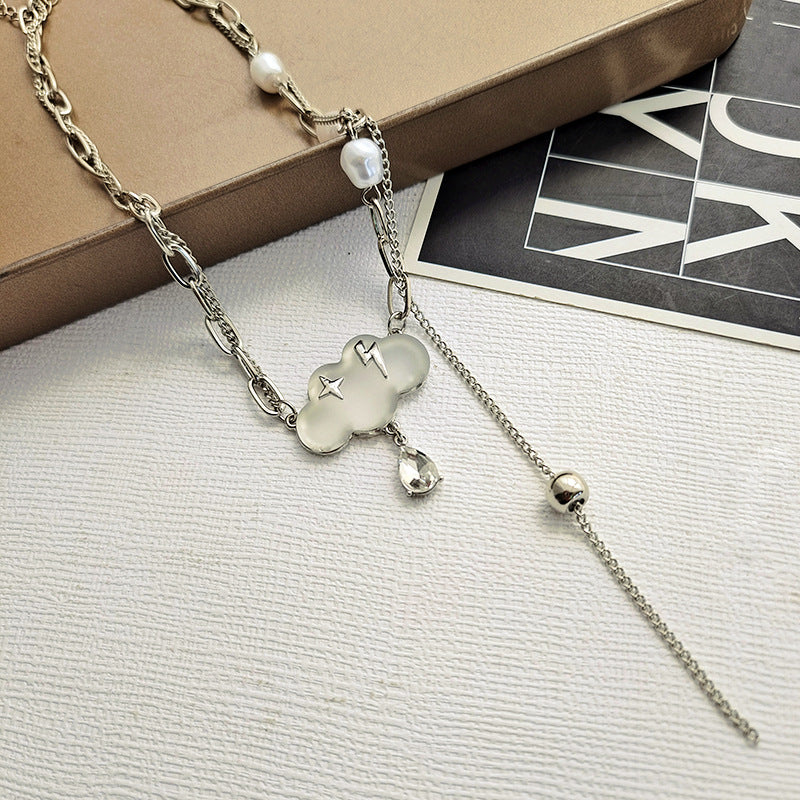 BN5526漂浮雲朵水滴吊墜個性鎖骨鏈2023.11.21