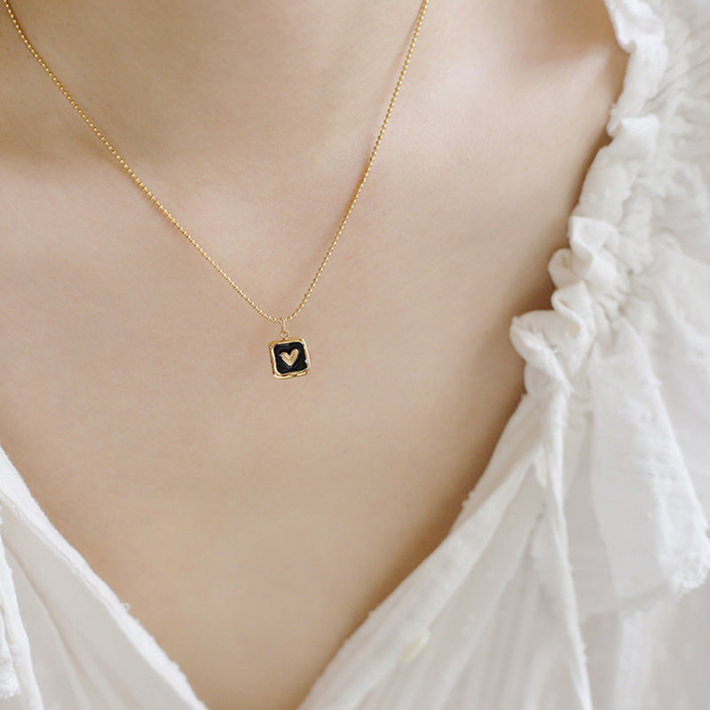 EM8264滴油方形愛心吊墜鈦鋼項鍊2025.03.14
