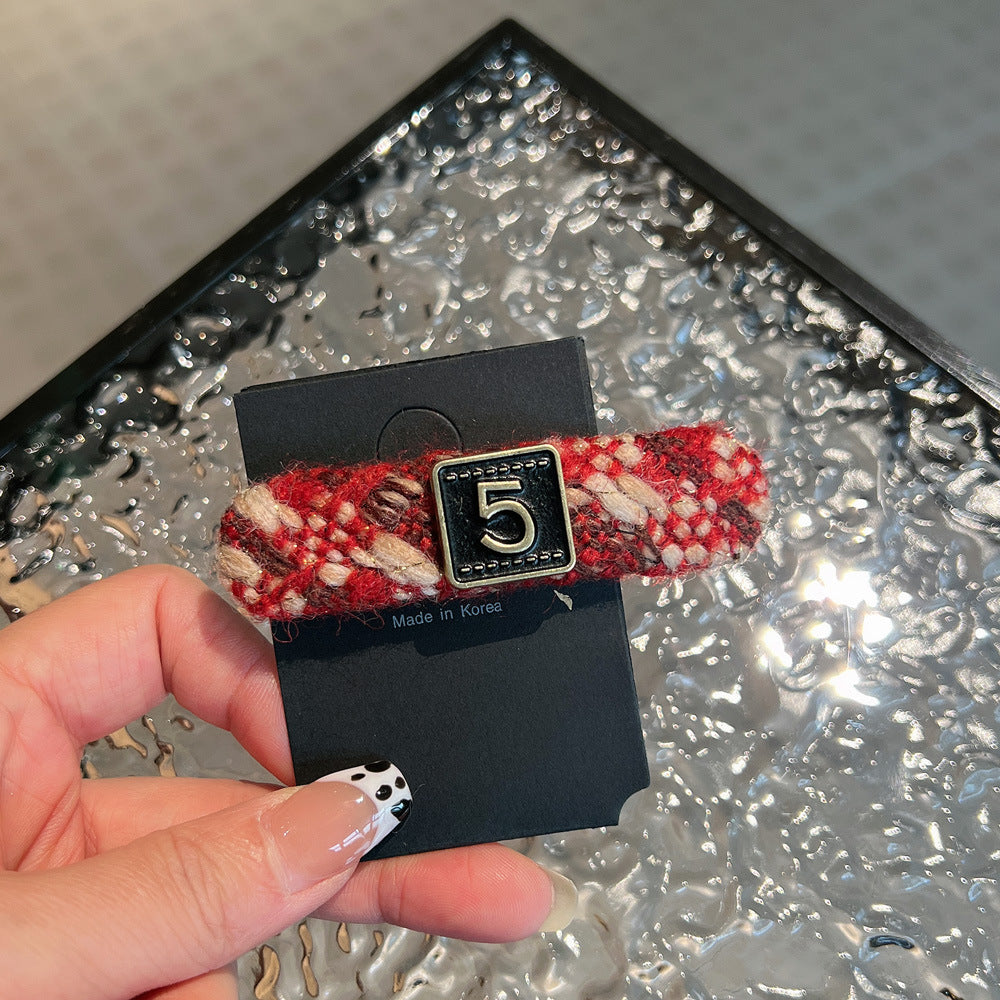 AD1410小香風針織復古字母髮夾2023.12.19