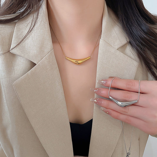 EA1591氣質不銹鋼極簡風弧形吊墜項鍊2026.04