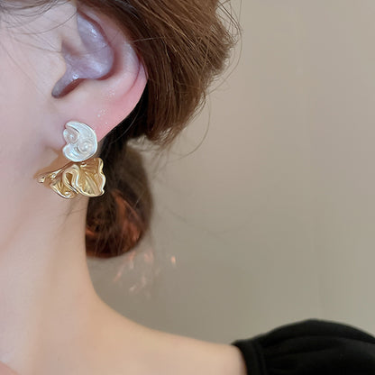 EA9649法式復古簡約褶皺花朵珍珠銀針耳環2024.04.16