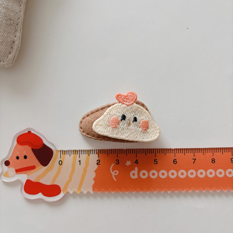 CA0818兒童手工刺繡布藝髮夾2026.08