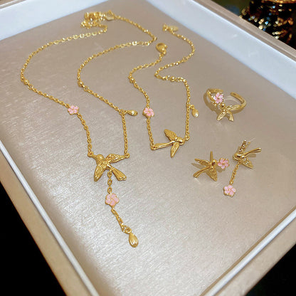 EN2015燕子滴油花朵氣質項鍊套裝2024.05.21