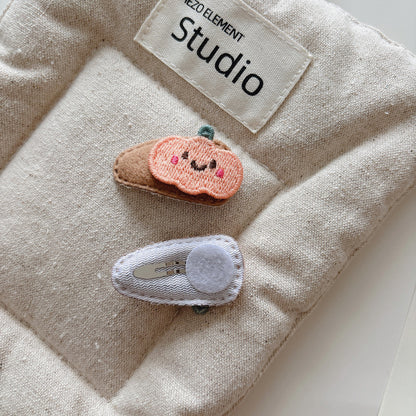 CA0818兒童手工刺繡布藝髮夾2026.08